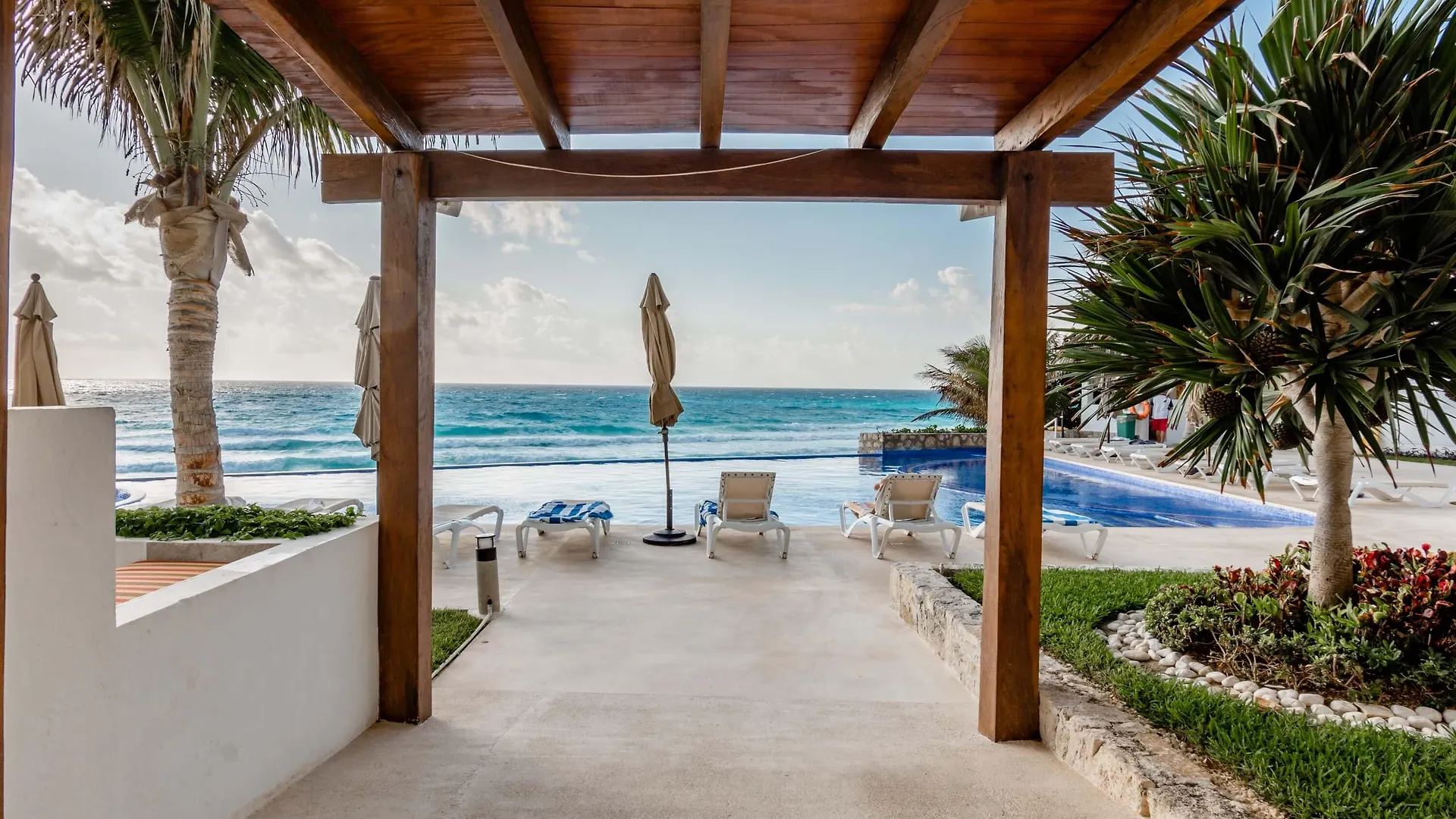 Ocean Dream Cancun By Guruhotel 4*,