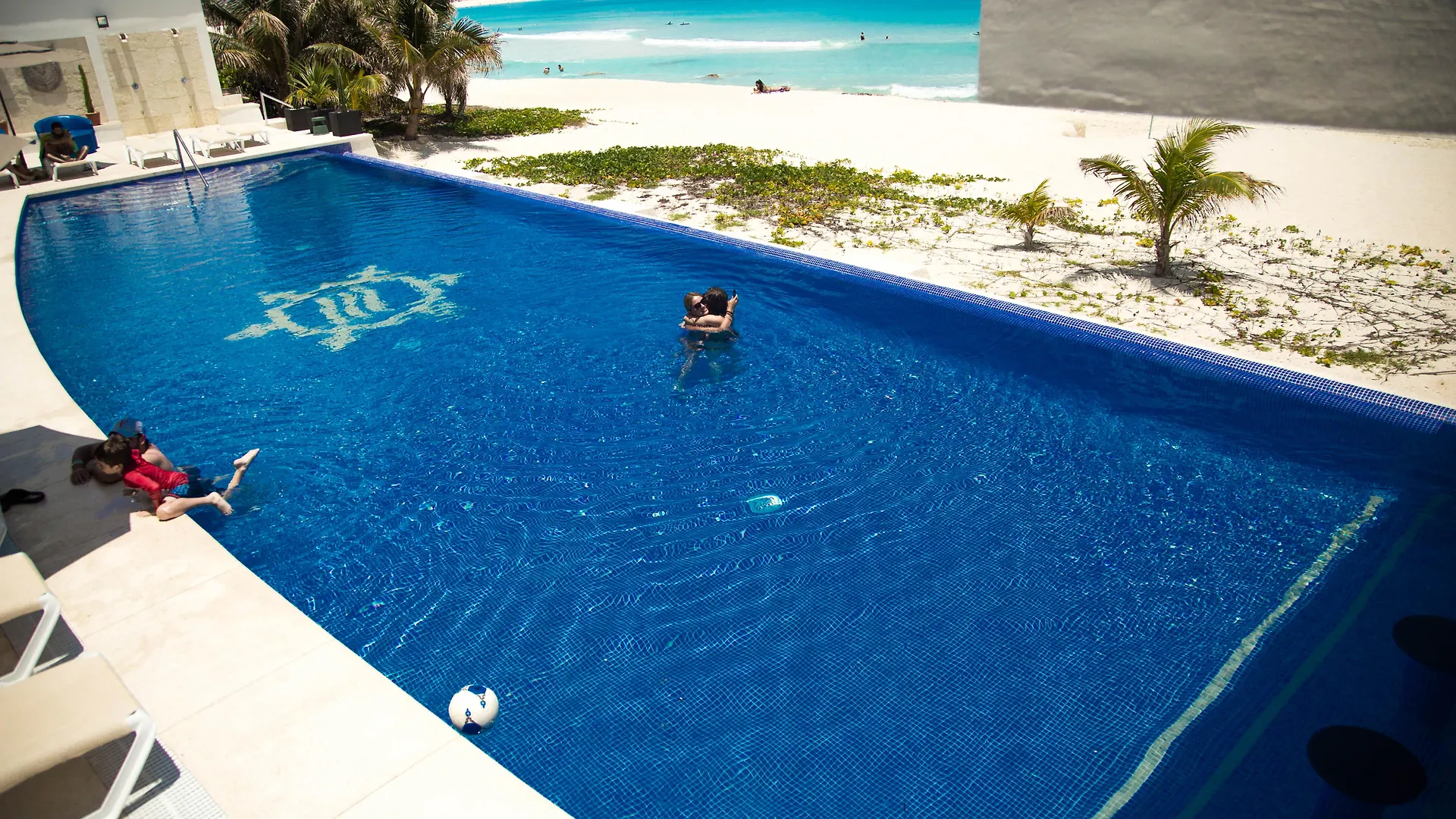 Ocean Dream Cancun By Guruhotel 4*,