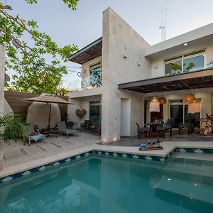 Casa Del Arbol Mexico