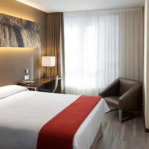 https://nh-barcelona-diagonal-center.catalonia-hotels.com